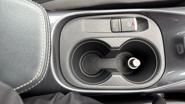 Nissan Juke 1.0 DiG-T N-Connecta 5dr Petrol Hatchback